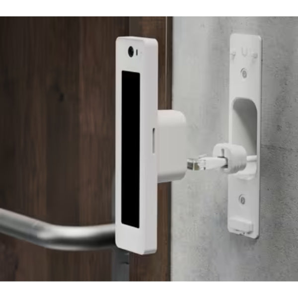 Acceso-a-Puertas-Ubiquiti-G-3-Reader-Pro