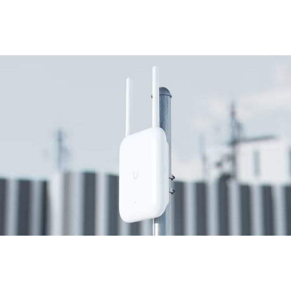 Access-Point-Ubiquiti-UniFi-U7-Outdoor-WiFi-7-Dual-Band-IPX6-2,5GbE-PoE+Cobertura-465-m²
