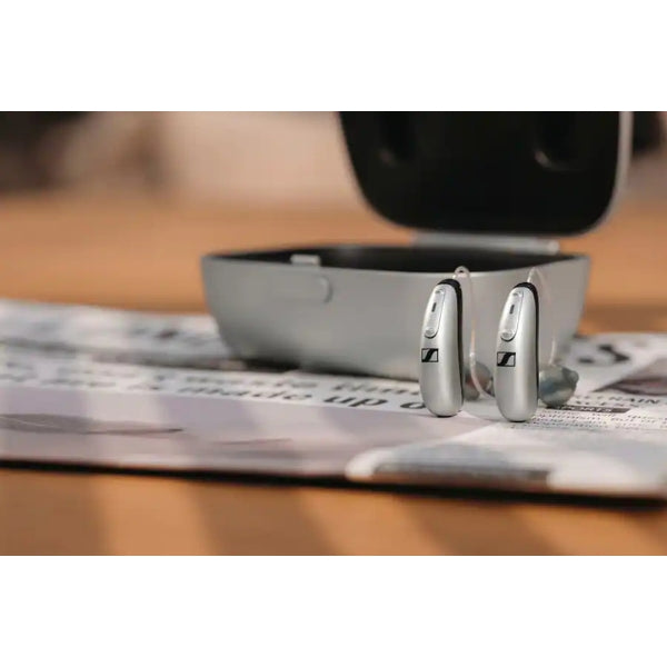 Audífono-(OTC)-Sennheiser-All-Day-Clear-OTC-Self-Fitting-Hearing-Aid-for-Mild-to-Moderate-Hearing-Loss-All-Day-Wear-&-Bluetooth-Gray