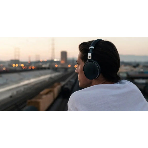Audífonos-Sennheiser-HD-450BT-Wireless-Noise-Cancelling-Over-the-Ear-Headphones-Black