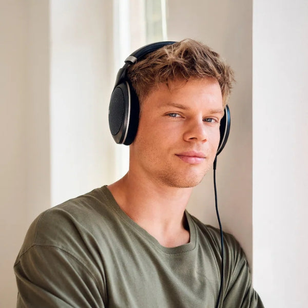 Audífonos-Sennheiser-HD-550-Over-Ear-Open-Back-Wired-Headphones-Black