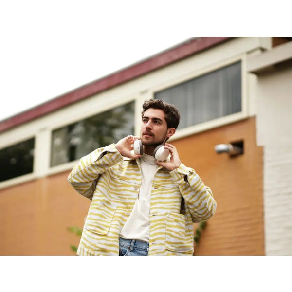 Audífonos-Sennheiser-MOMENTUM-4-Wireless-Adaptive-Noise-Canceling-Over-The-Ear-Headphones-White