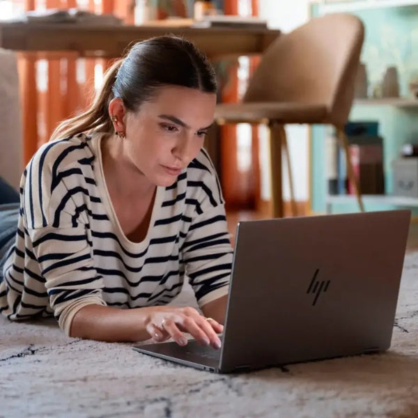 Laptop HP OmniBook X Flip  2 en 1 Intel Core Ultra 5 Series 2 16GB RAM 512GB SSD 16" Intel Arc 130V Eclipse Gray