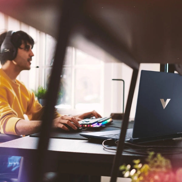 Laptop-HP-Victus-15.6-Full-HD-144Hz-Intel-Core-i7