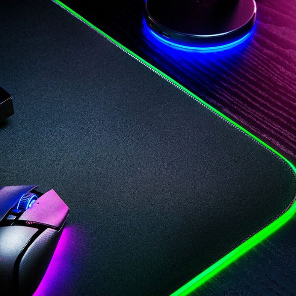 MOUSE-PAD-RAZER-GOLIATHUS-CHROMA-ejemplo2