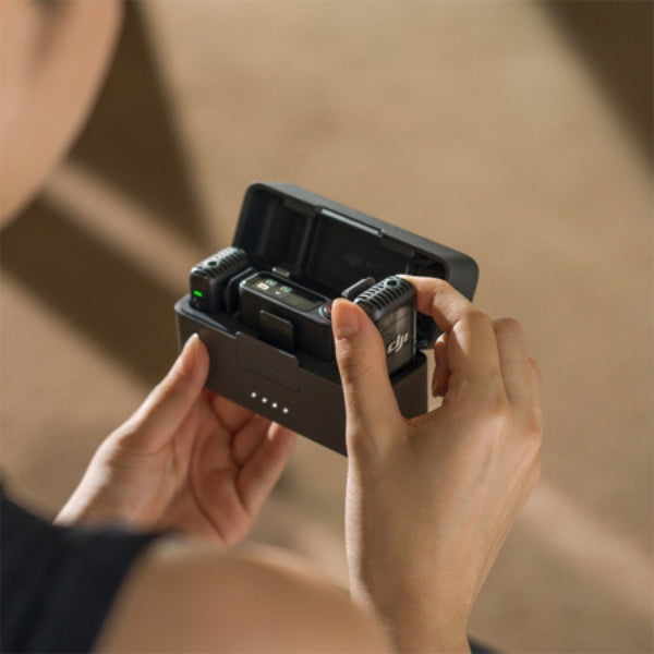 Micrófono-DJI-Mic-2-2-Person-Clip-On-Sistema-de-micrófono-inalámbrico-digital-con-Estuche-de-Carga