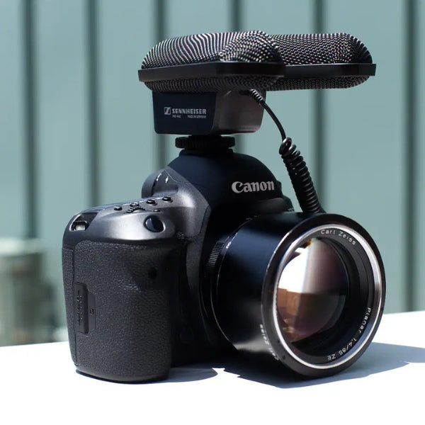 Micrófono-Sennheiser-MKE-440-Compact-Stereo-Shotgun-Microphone-with-3,5mm-Connector-for-Cameras-Black