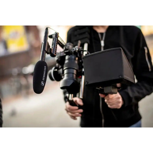 Micrófono-Sennheiser-MKE-600-Camcorder-Shotgun-Microphone-with-Carrying-Case-Shock-Mount-Foam-Windscreen-Black