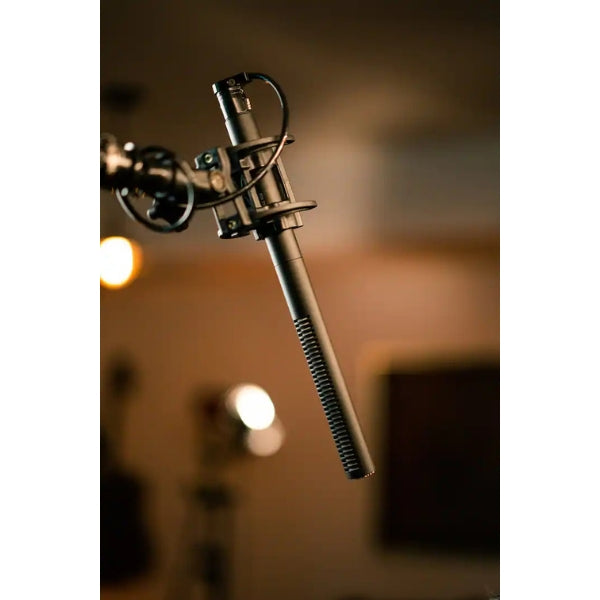 Micrófono-Sennheiser-MKE-600-Camcorder-Shotgun-Microphone-with-Carrying-Case-Shock-Mount-Foam-Windscreen-Black