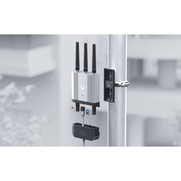 Router-Móvil-Ubiquiti-UniFi-Industrial-LTE-Cat-4-WiFi-4-IP66-PoE-GPS-para-Interior-Exterior