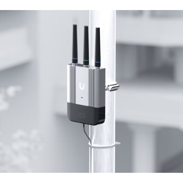 Router-Móvil-Ubiquiti-UniFi-Industrial-LTE-Cat-4-WiFi-4-IP66-PoE-GPS-para-Interior-Exterior