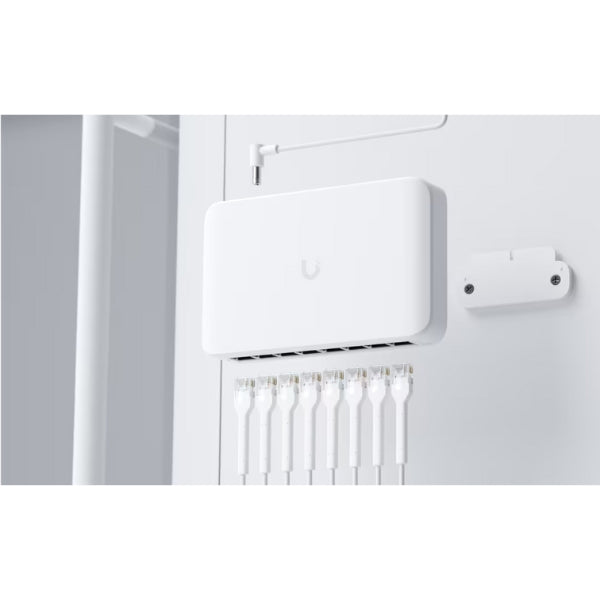 Switching-Ubiquiti-UniFi-Switch-Lite-8-PoE-8-Port-Gigabit-Switch