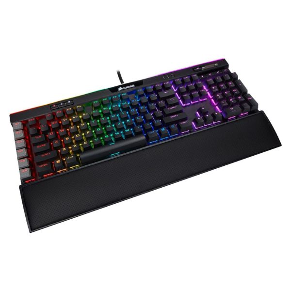 Teclado-Corsair-mecanico-para-videojuegos-K95-RGB-Platinum-XT-con-retroiluminacion-LED-diagonal