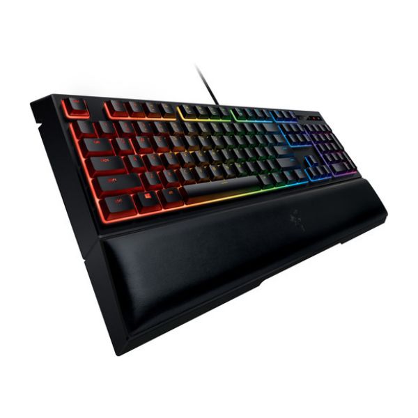 Teclado-Razer-Ornata-Chroma-Wired-Gaming-Mecha-Membrana-con-RGB-RZ03-02040200-R3U1-diagonal