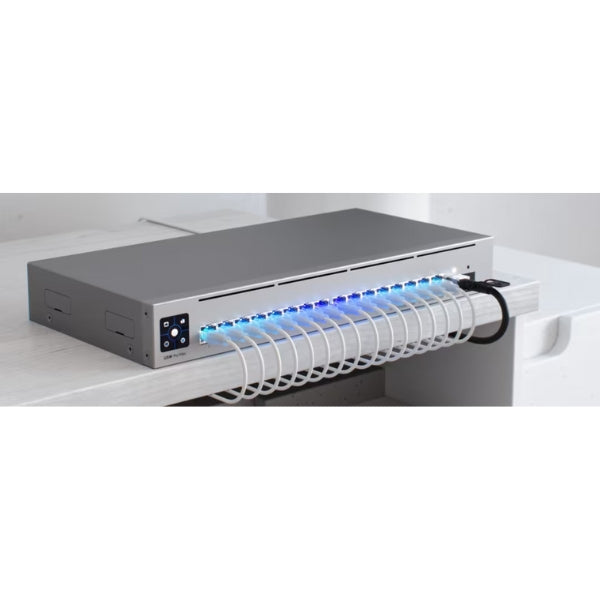 Ubiquiti-UniFi-Pro-Max-16-Port-2,5G-1G-Managed-Network-Switch-10G-SFP+Layer-3-PoE+