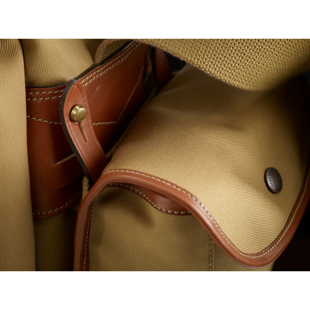 Bandolera Billingham 550 (Khaki Canvas / Beige Leather Trim, 21.5L) - contenido de la caja