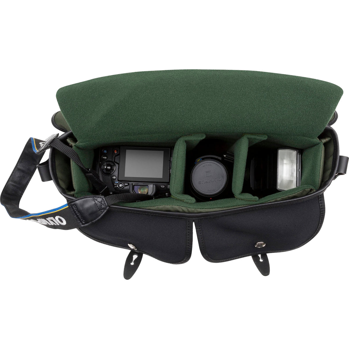 Bandolera Billingham Hadley Pro 2020 (Negro FibreNyte y Negro Leather Trim) - en uso