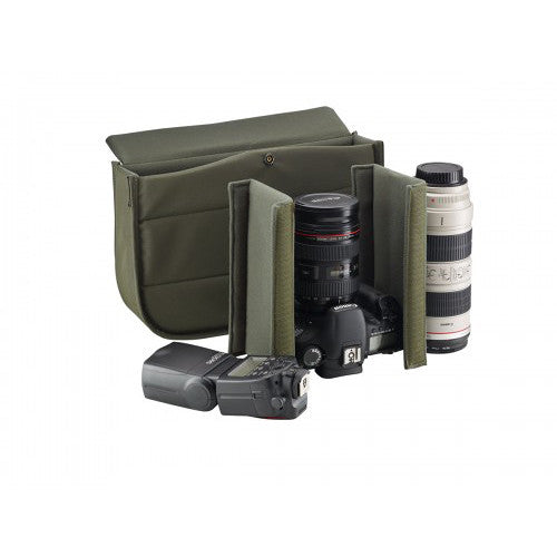 Bandolera Billingham Hadley Pro (Sage FibreNyte / Chocolate Leather Trim, 8.5L) - puertos y conexiones