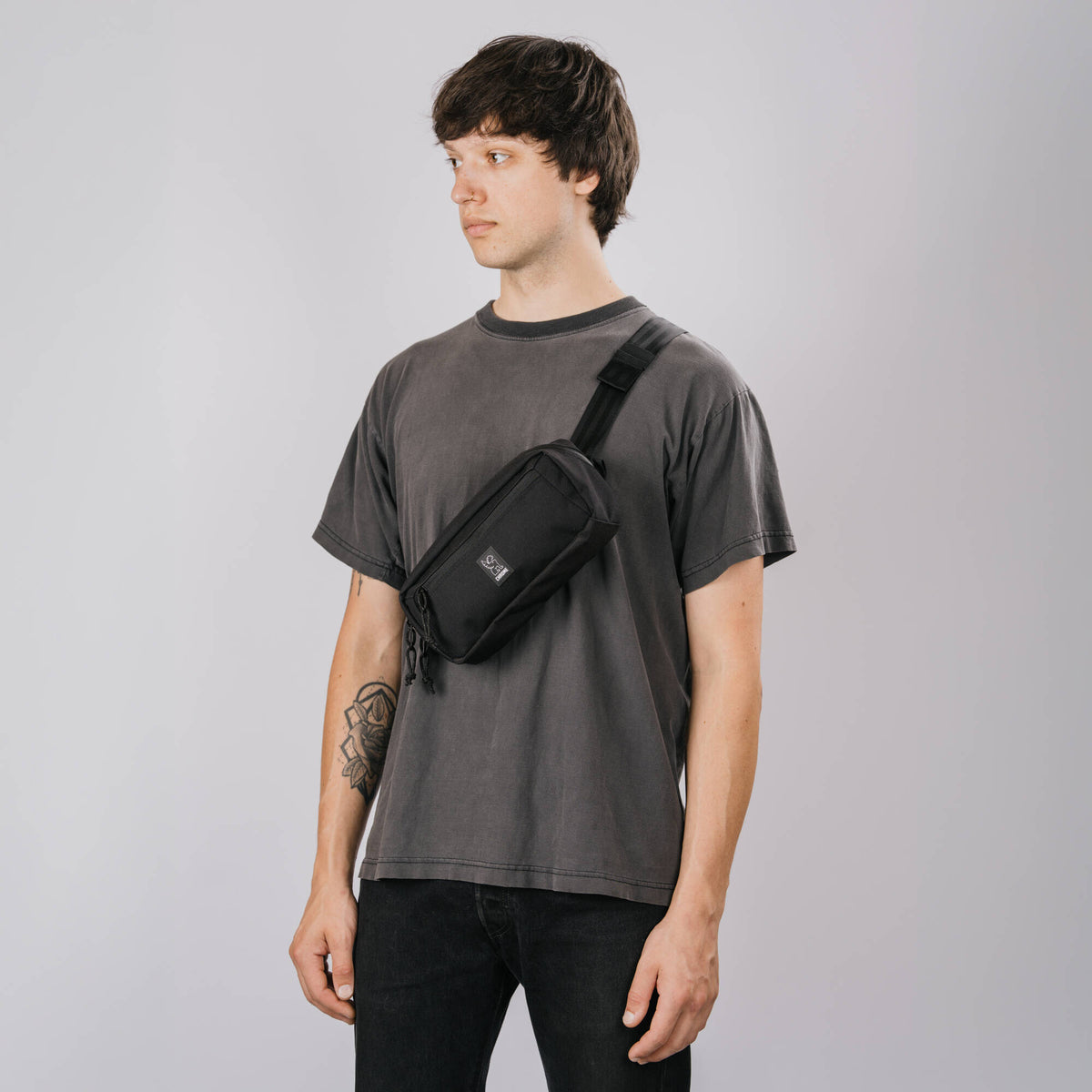 Bandolera Chrome Industries Micro Kadet Sling (Negro, 3L) - detalle