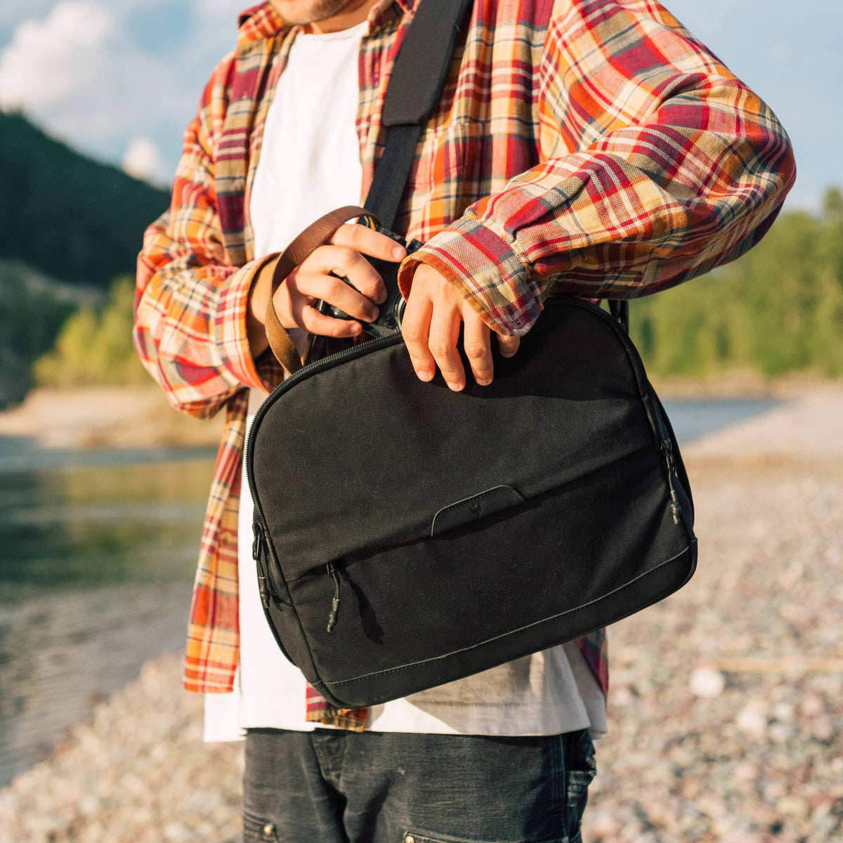 Bandolera Clever Supply Co. Sling (Negro, 6L) - detalle