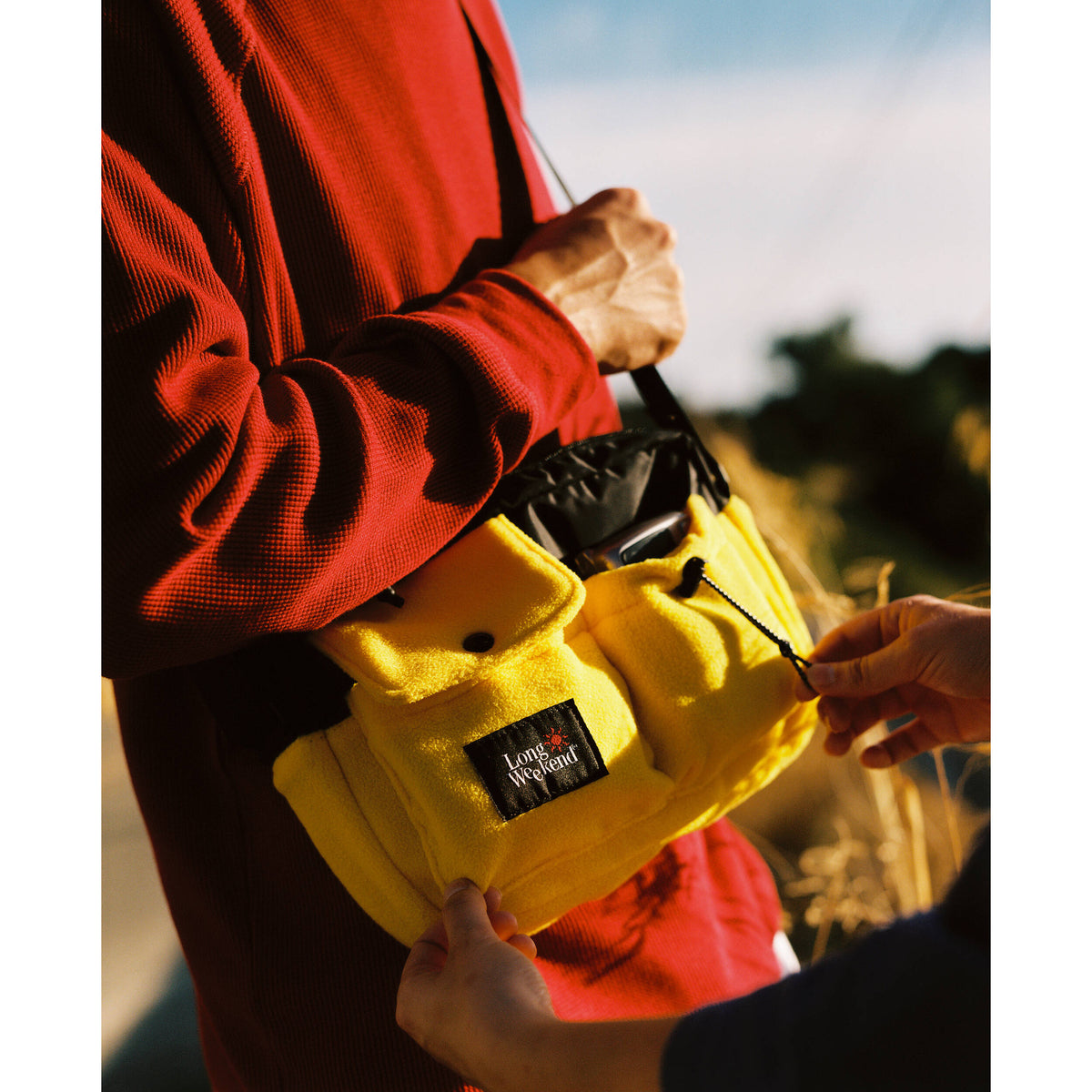 Bandolera Long Weekend Santa Fe (Amarillo Fleece, 3L) - contenido de la caja
