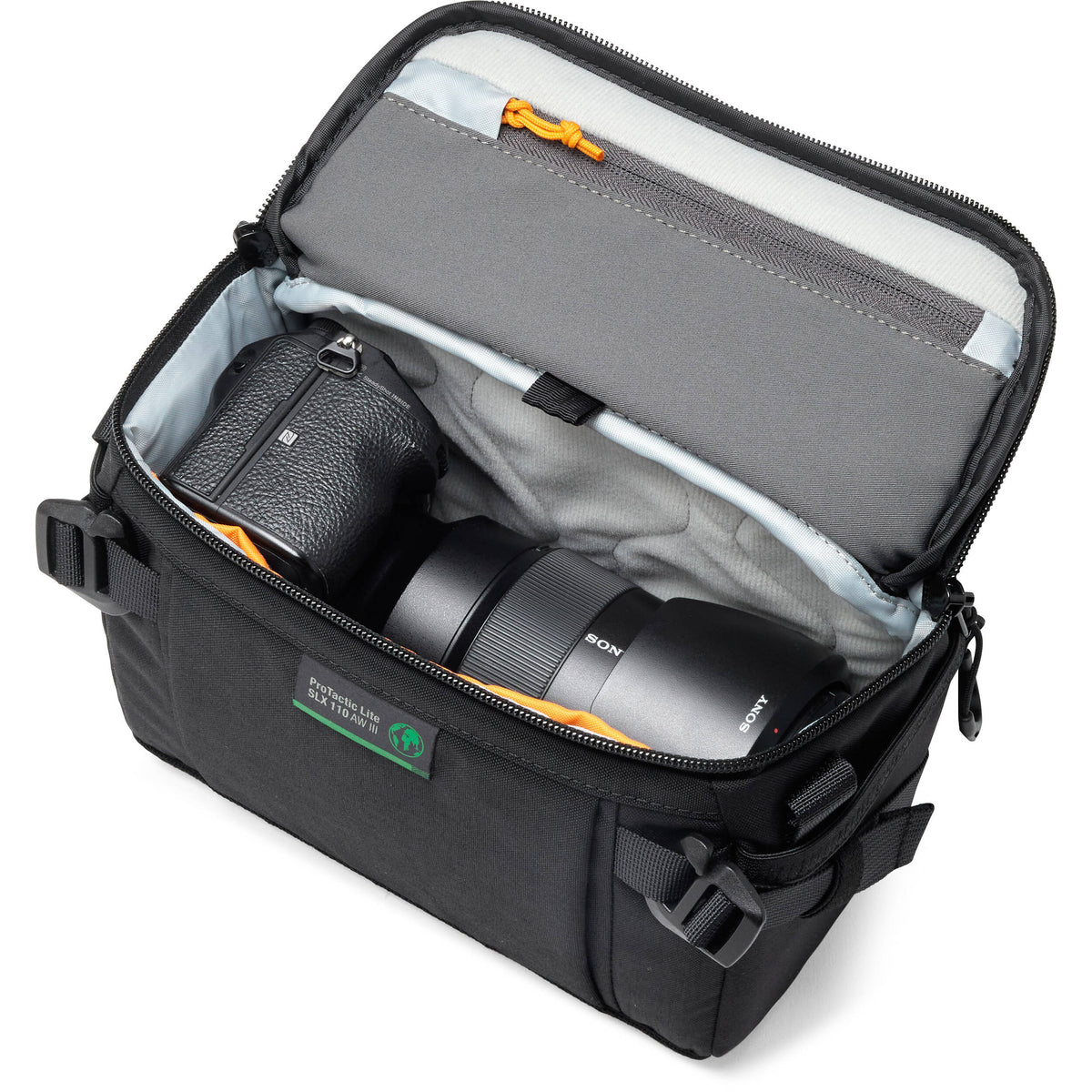 Bandolera Lowepro ProTactic Lite SLX 110 AW III Sling (Negro, 4L) - puertos y conexiones