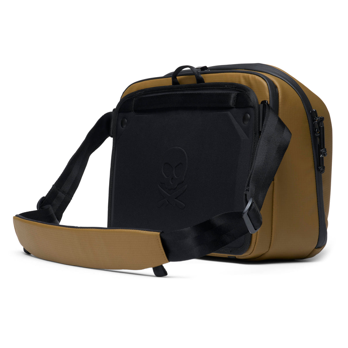 Bandolera Nomatic McKinnon Messenger (Coyote, 13L) - puertos y conexiones