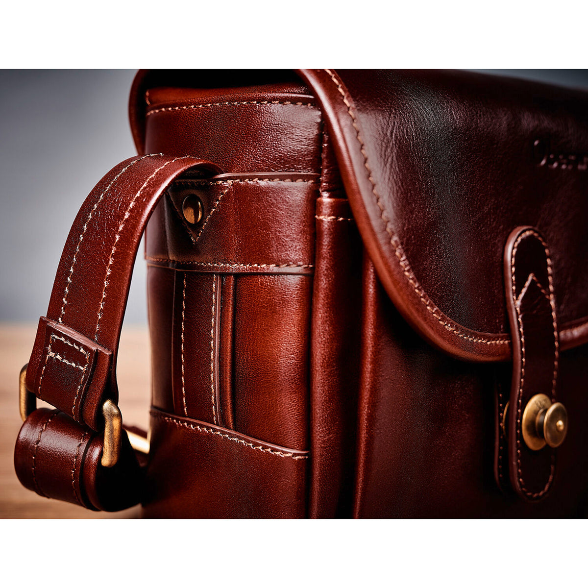 Bandolera Oberwerth Bayreuth Vintage (Brown Leather) - contenido de la caja