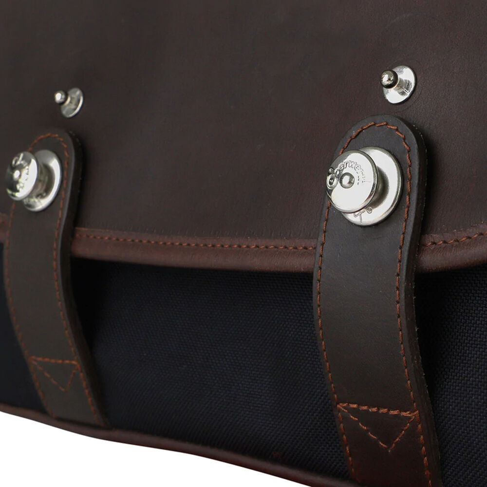 Bandolera Oberwerth Freiburg (Verde oliva/Dark Brown, 5L) - puertos y conexiones