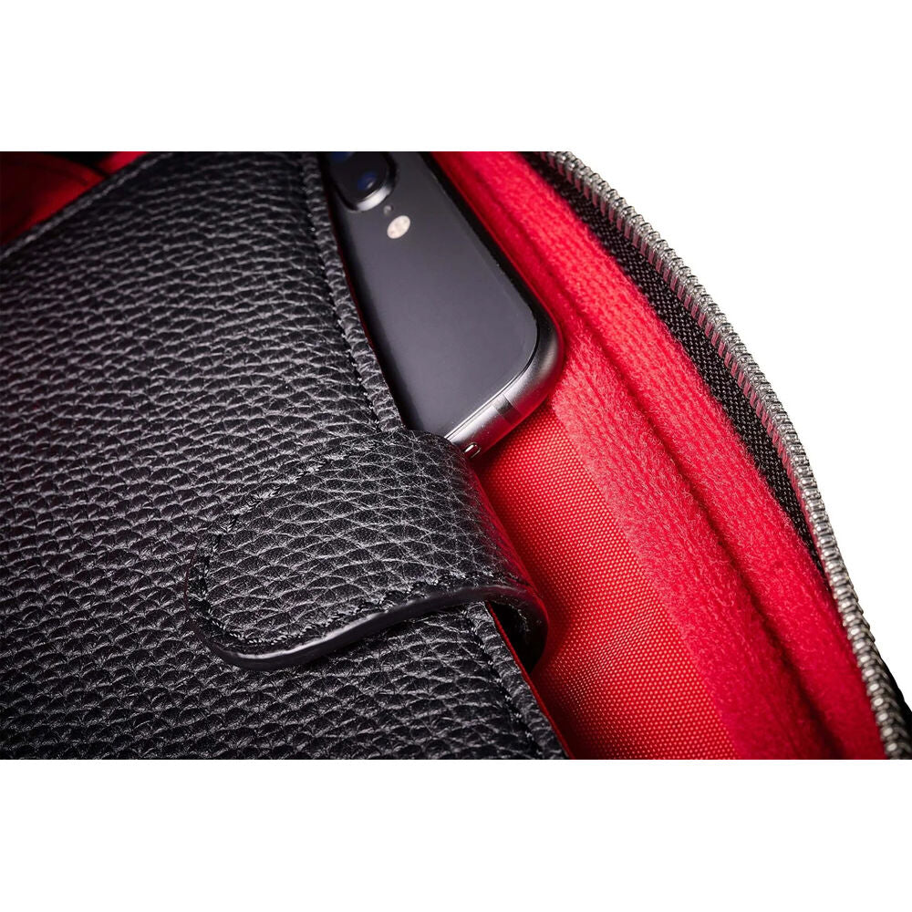 Bandolera Oberwerth LHSA Leo S-Correspondent (Negro con forro Rojo) - contenido de la caja