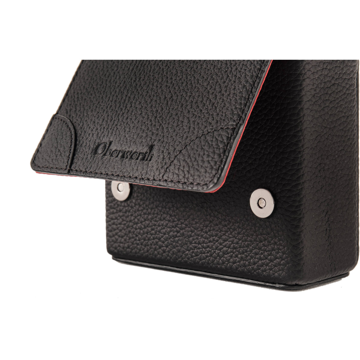 Bandolera Oberwerth Micro para Leica Sofort 2 (Negro con forro Rojo) - en uso