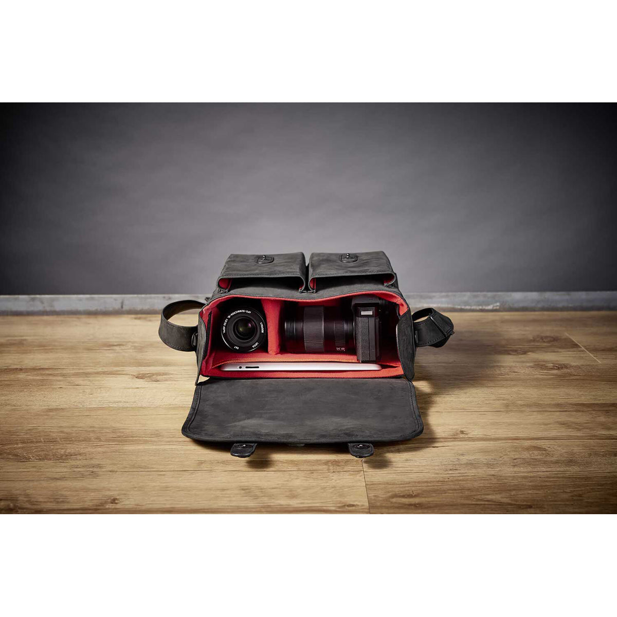 Bandolera Oberwerth The SL Mediano Leather Photo (Negro/Rojo) - en uso