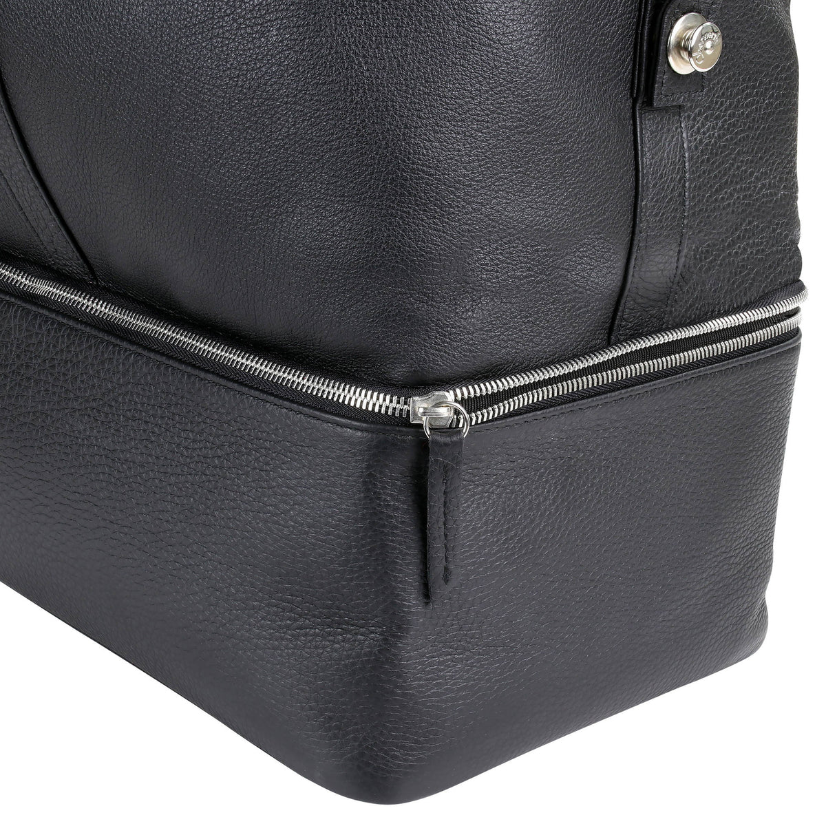 Bandolera Oberwerth Weekender Nelson L (Negro con "L" Rojo inserto) - en uso