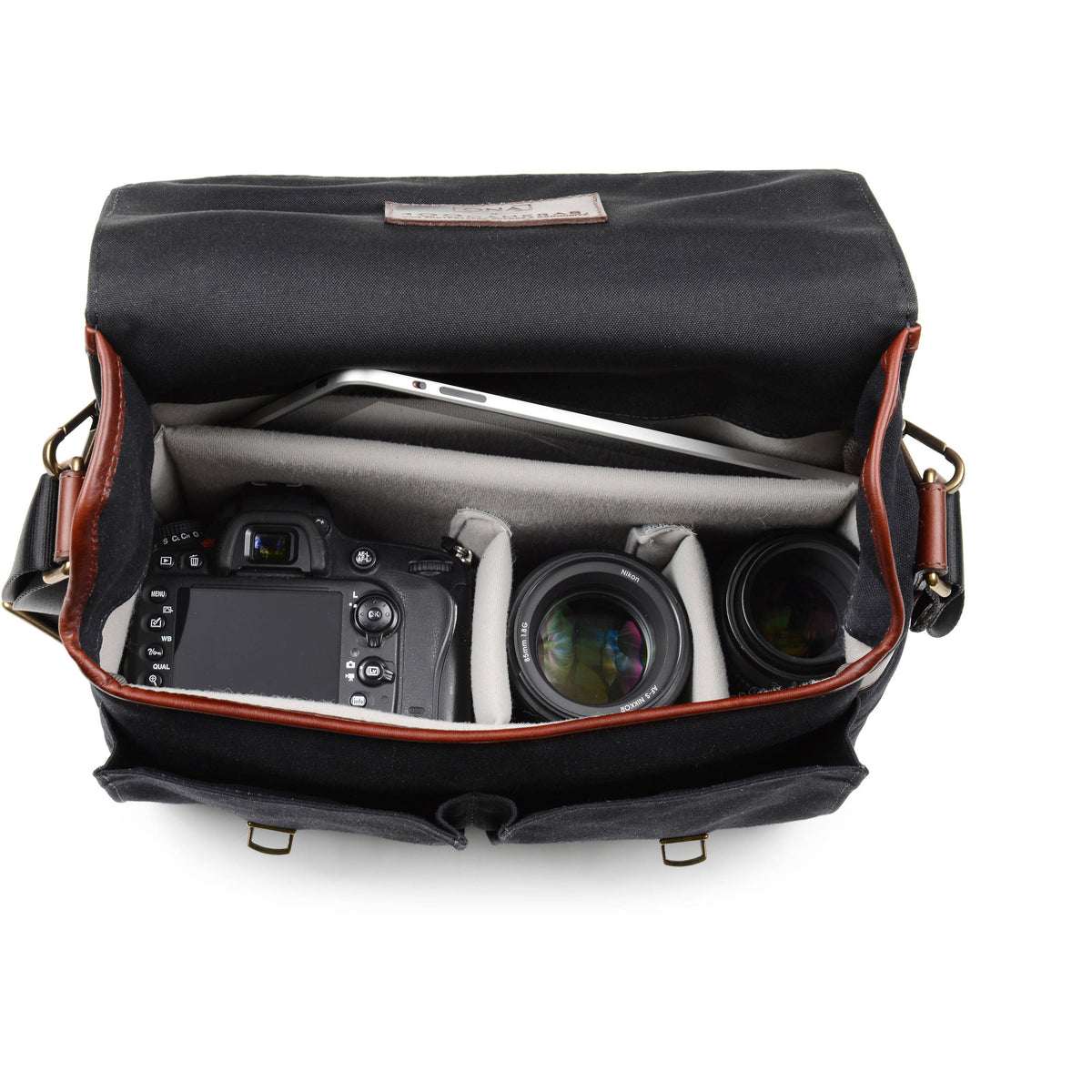 Bandolera ONA Prince Street Messenger (Negro, Waxed Canvas) - vista lateral