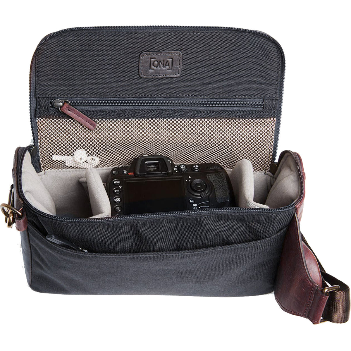 Bandolera ONA The Rockaway Sling (Negro) - vista frontal