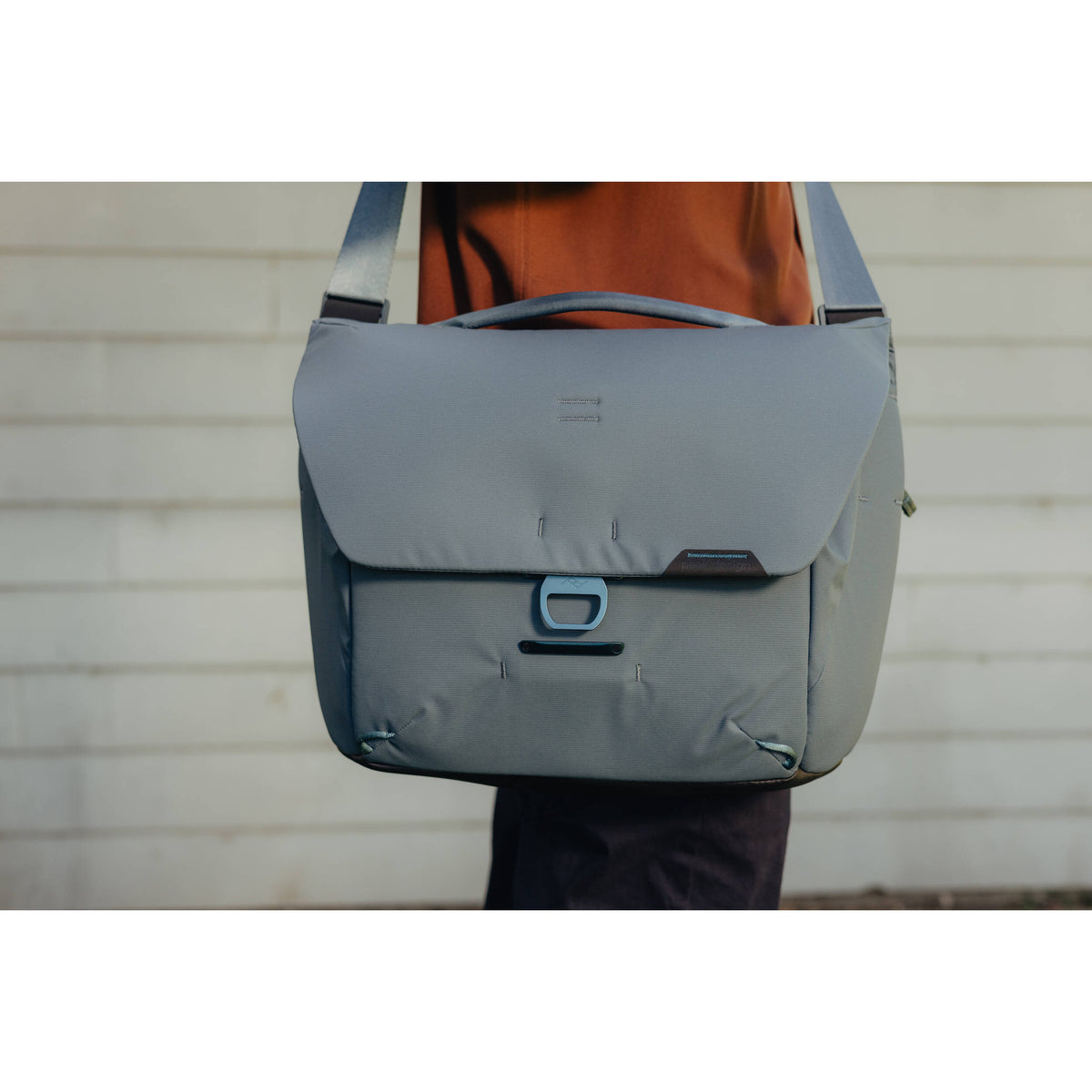 Bandolera Peak Design Everyday Messenger (Ocean, 13L) - contenido de la caja