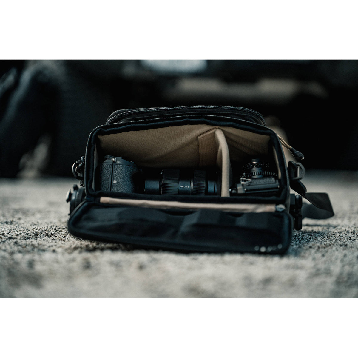 Bandolera PolarPro RoadRunner (Negro, 6L) - vista lateral