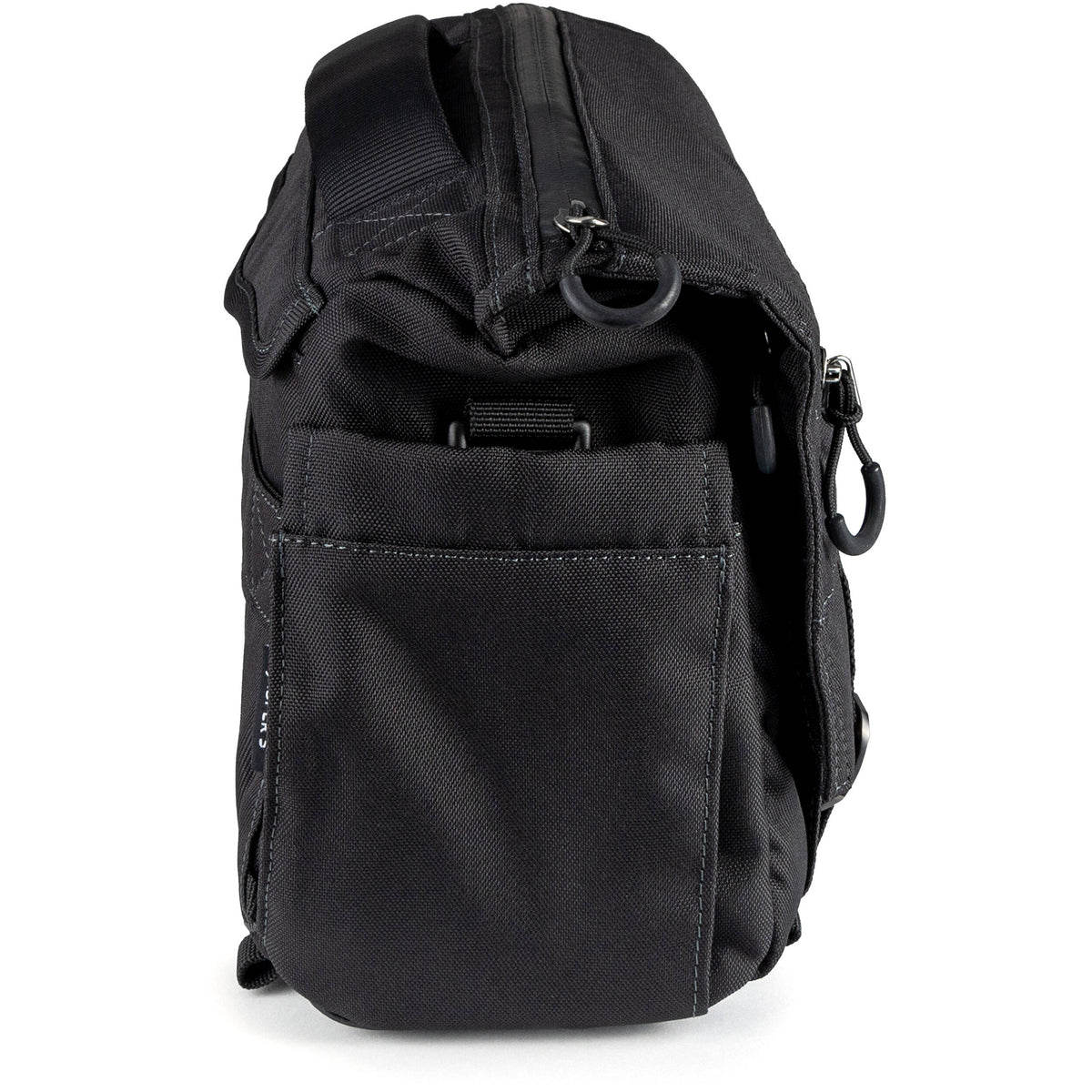 Bandolera ProMaster Jasper 2.0 Satchel (Negro, 4L) - en uso