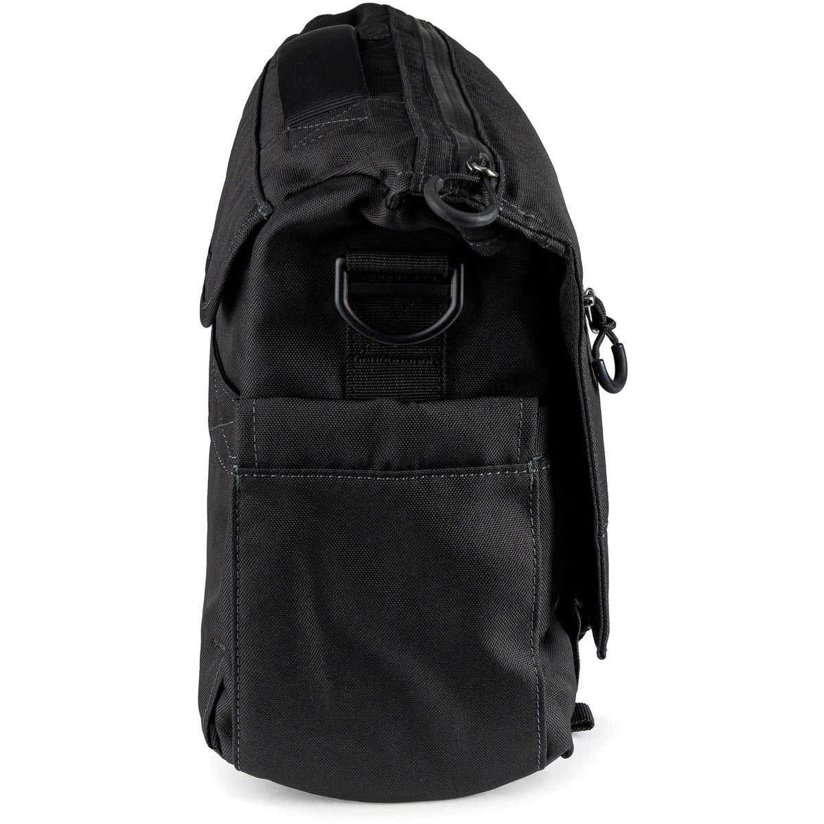 Bandolera ProMaster Jasper 2.0 Satchel (Negro, 6.8L) - en uso