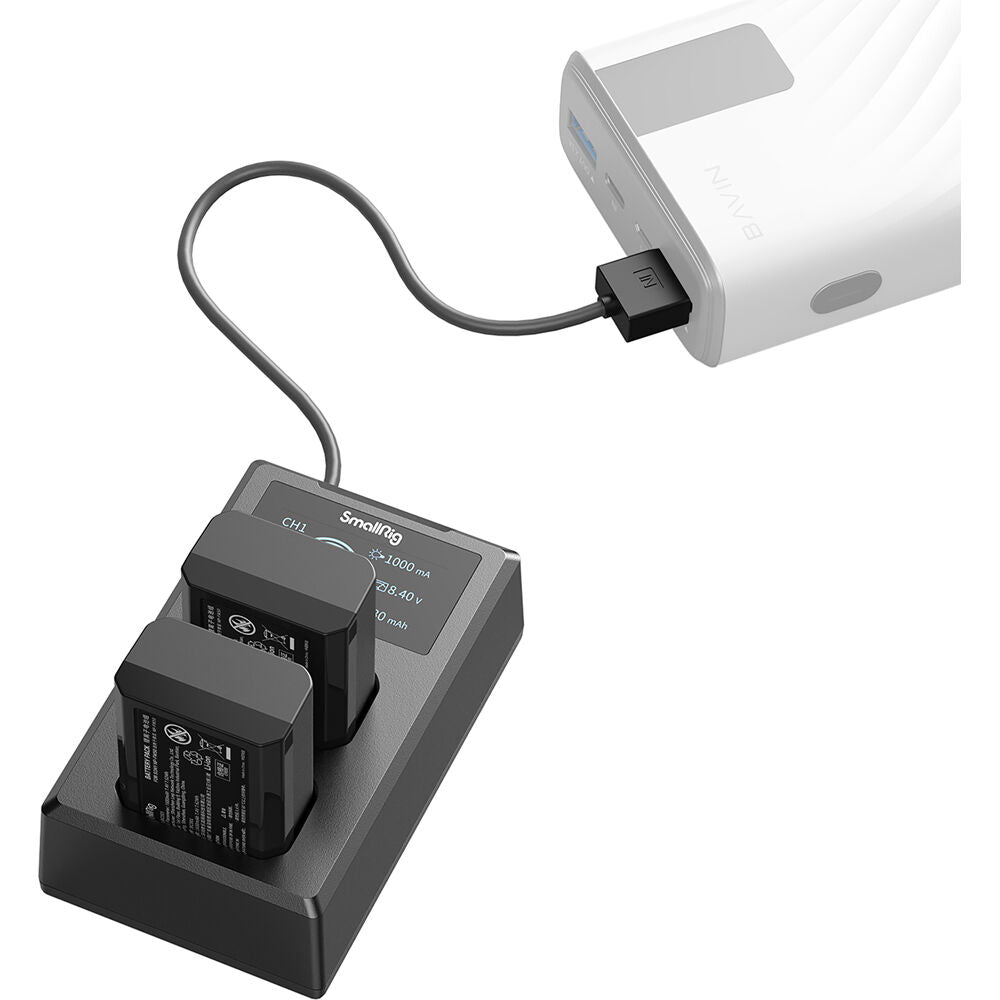 Batería SmallRig NP-FW50 kit con 2 y 2-bahías USB cargador - en uso