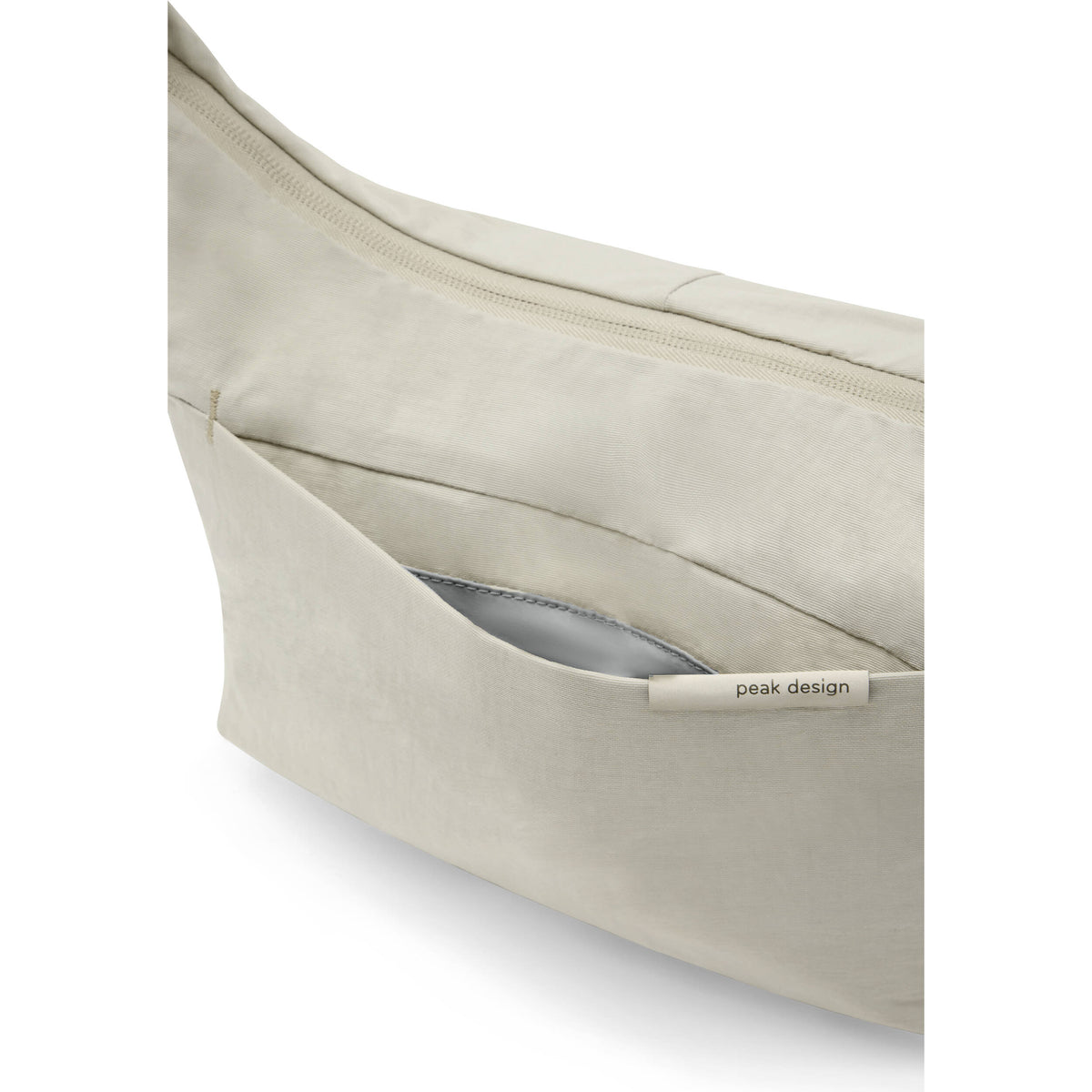 Bolso Peak Design City Crescent (Moon, 6L) - detalle