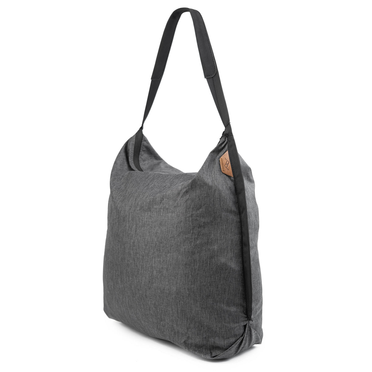 Bolso Peak Design Packable (Charcoal Gris, 12L) - vista frontal