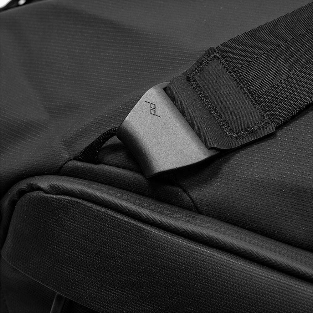 Bolso Peak Design Travel Duffel (Negro, 35L) - contenido de la caja