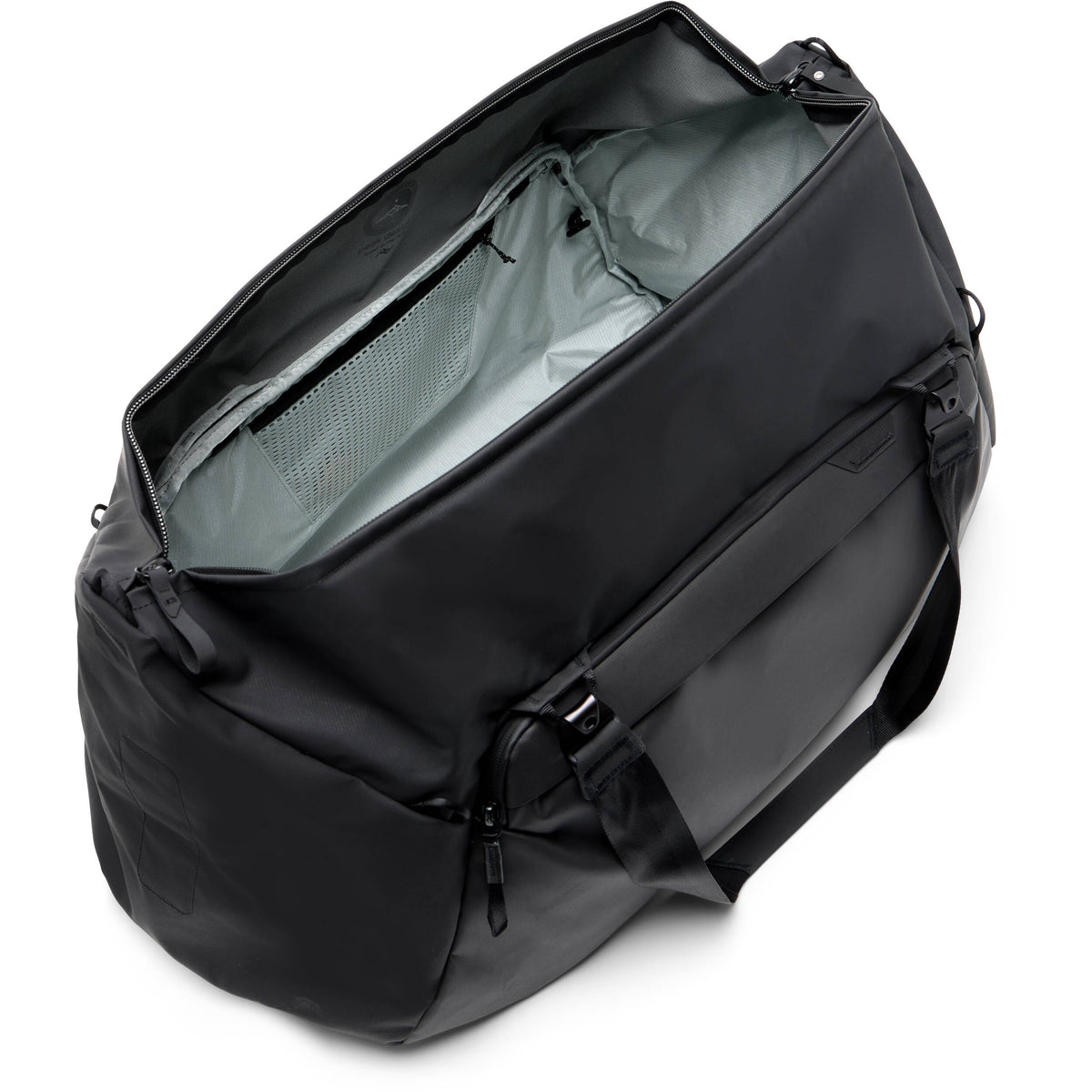 Bolso Peak Design Travel Duffel (Negro, 80L) - puertos y conexiones