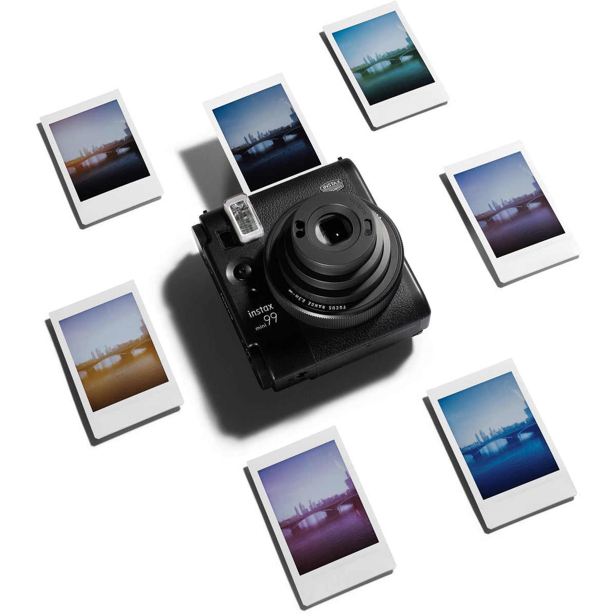 Cámara Analógica Fujifilm instax mini 99 (Negro) - en uso