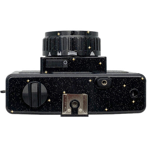 Cámara Analógica Holga 135FC con Flash (Negro con Brillos) - detalle