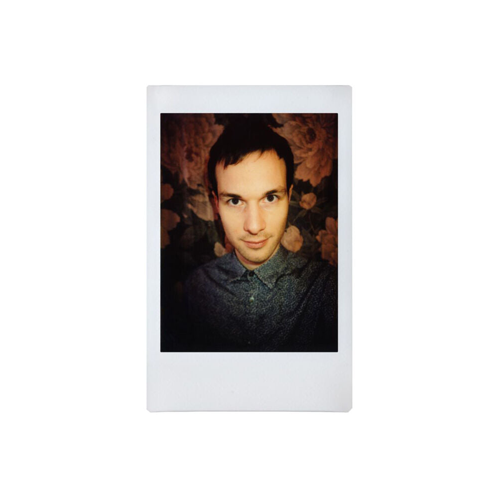 Cámara Analógica Lomography Lomo'Instant Automat Glass (Edición Serengeti) - contenido de la caja