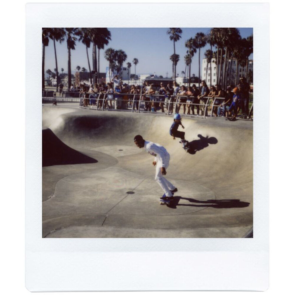 Cámara Analógica Lomography Lomo'Instant Square Glass y Kit de Accesorios (Pigalle) - contenido de la caja