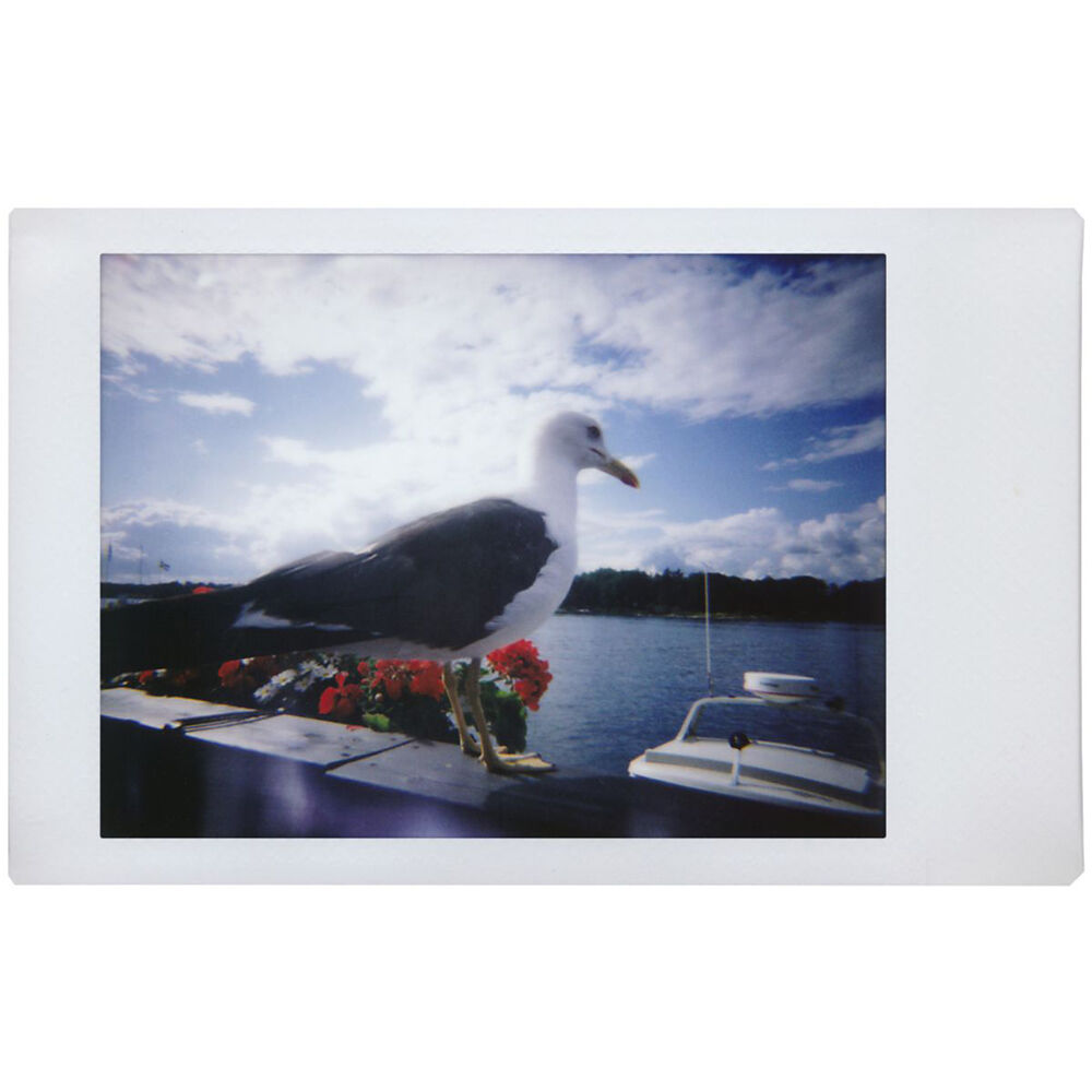 Cámara Analógica Lomography Lomo'Instant y 3 Lentes (Edición Sanremo) - puertos y conexiones