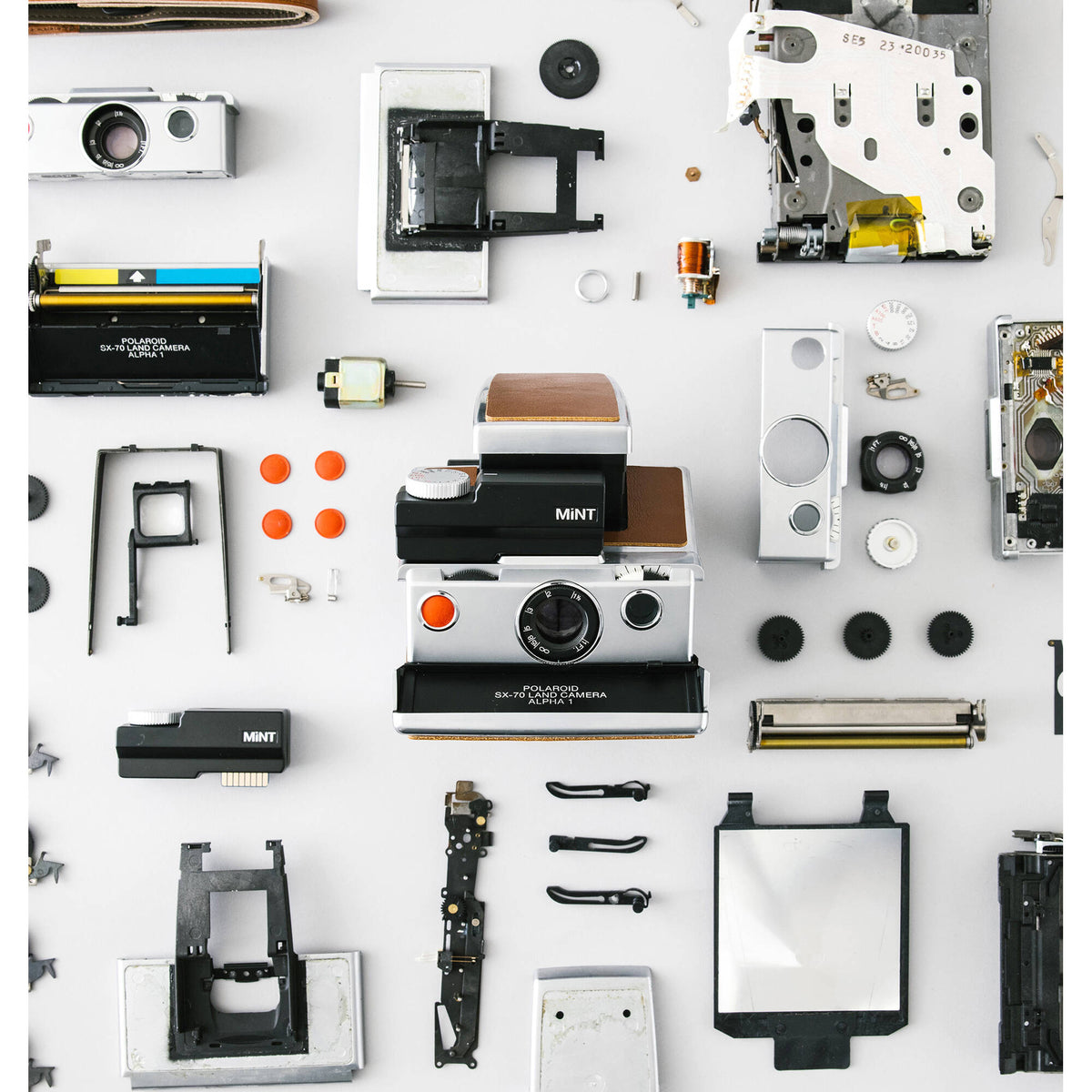 Cámara Analógica Mint SLR670-X ZERO - contenido de la caja